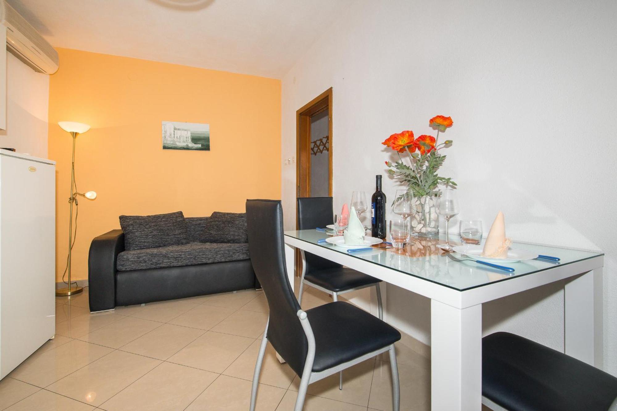 Apartments Marieta Makarska Habitación foto