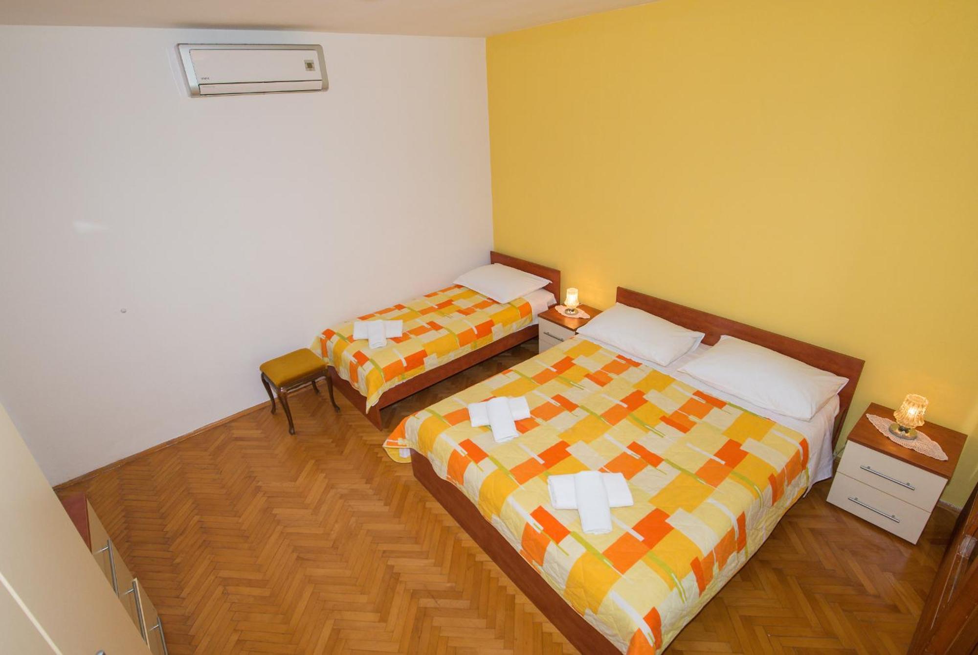 Apartments Marieta Makarska Habitación foto