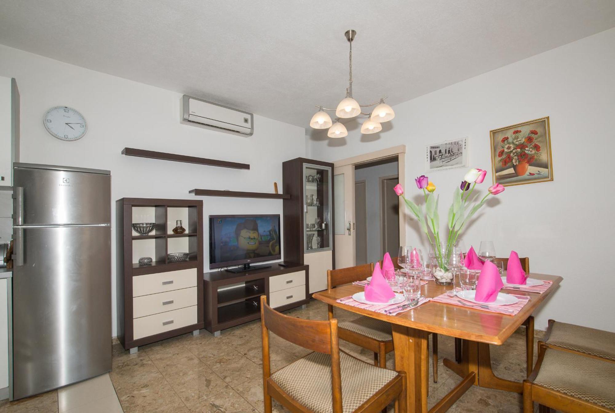 Apartments Marieta Makarska Habitación foto