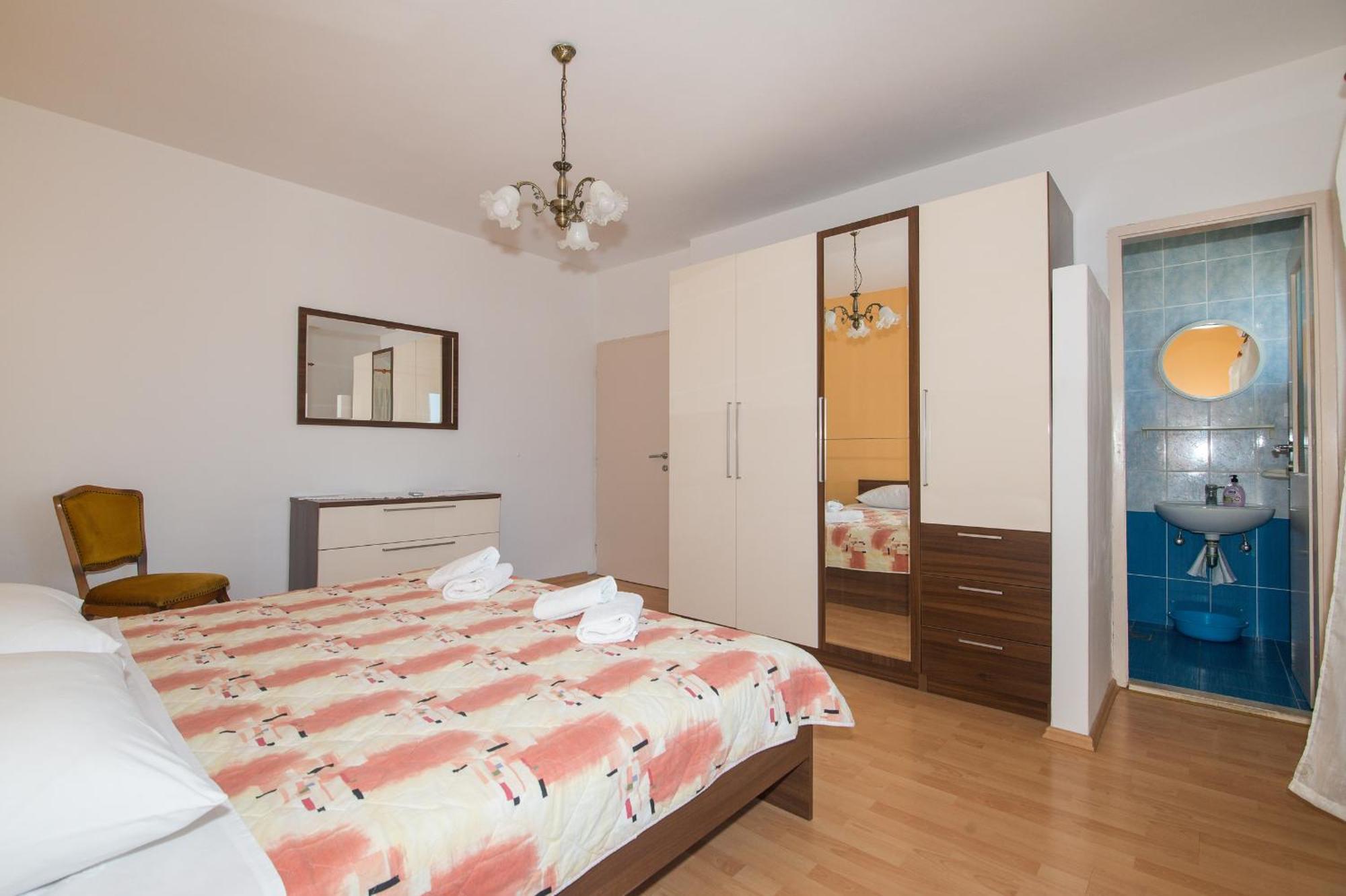 Apartments Marieta Makarska Habitación foto
