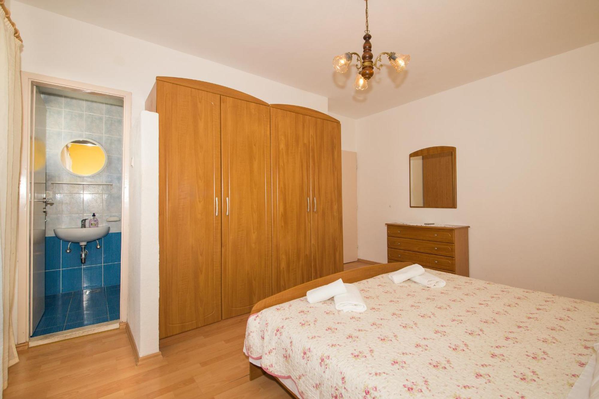 Apartments Marieta Makarska Habitación foto