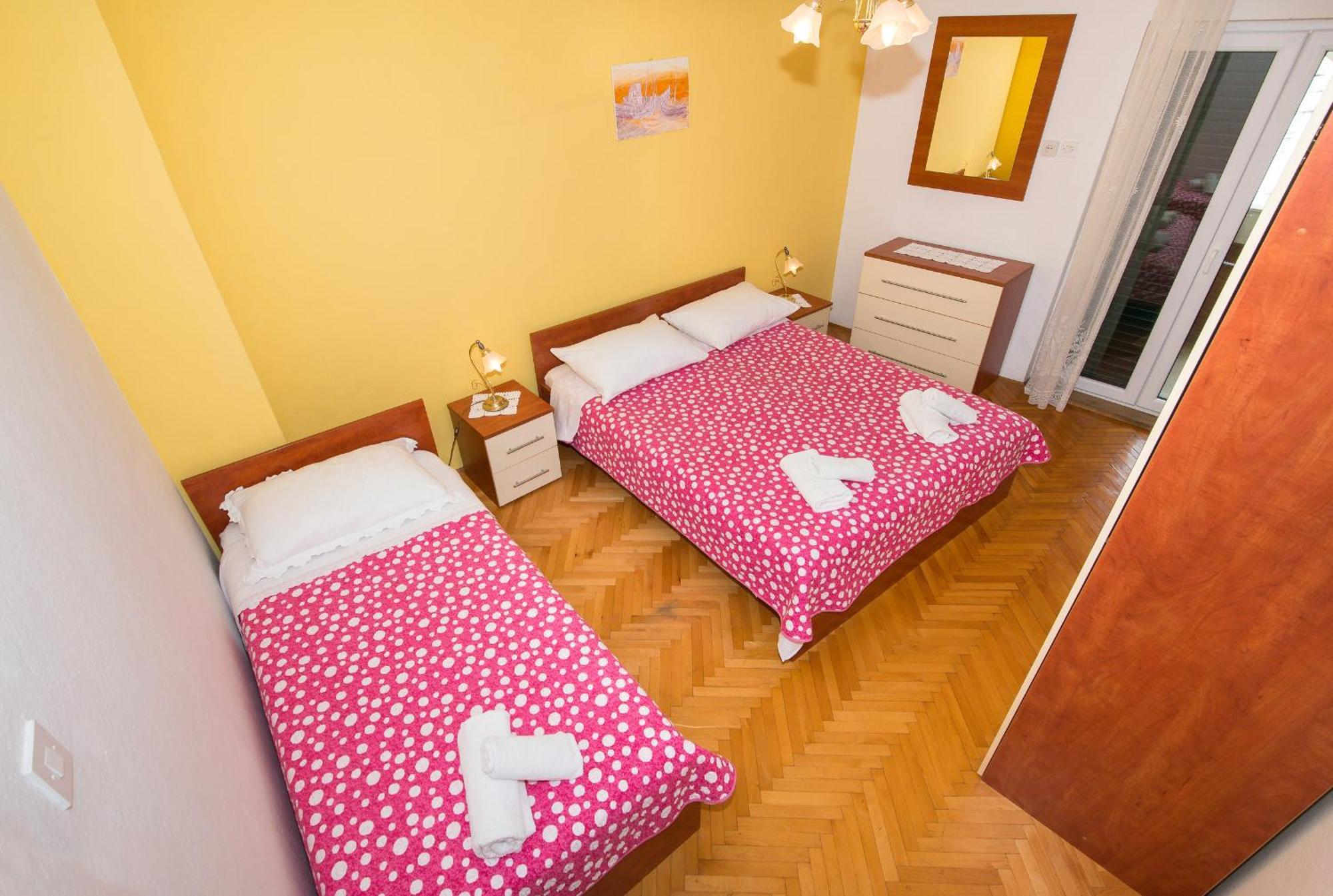 Apartments Marieta Makarska Habitación foto