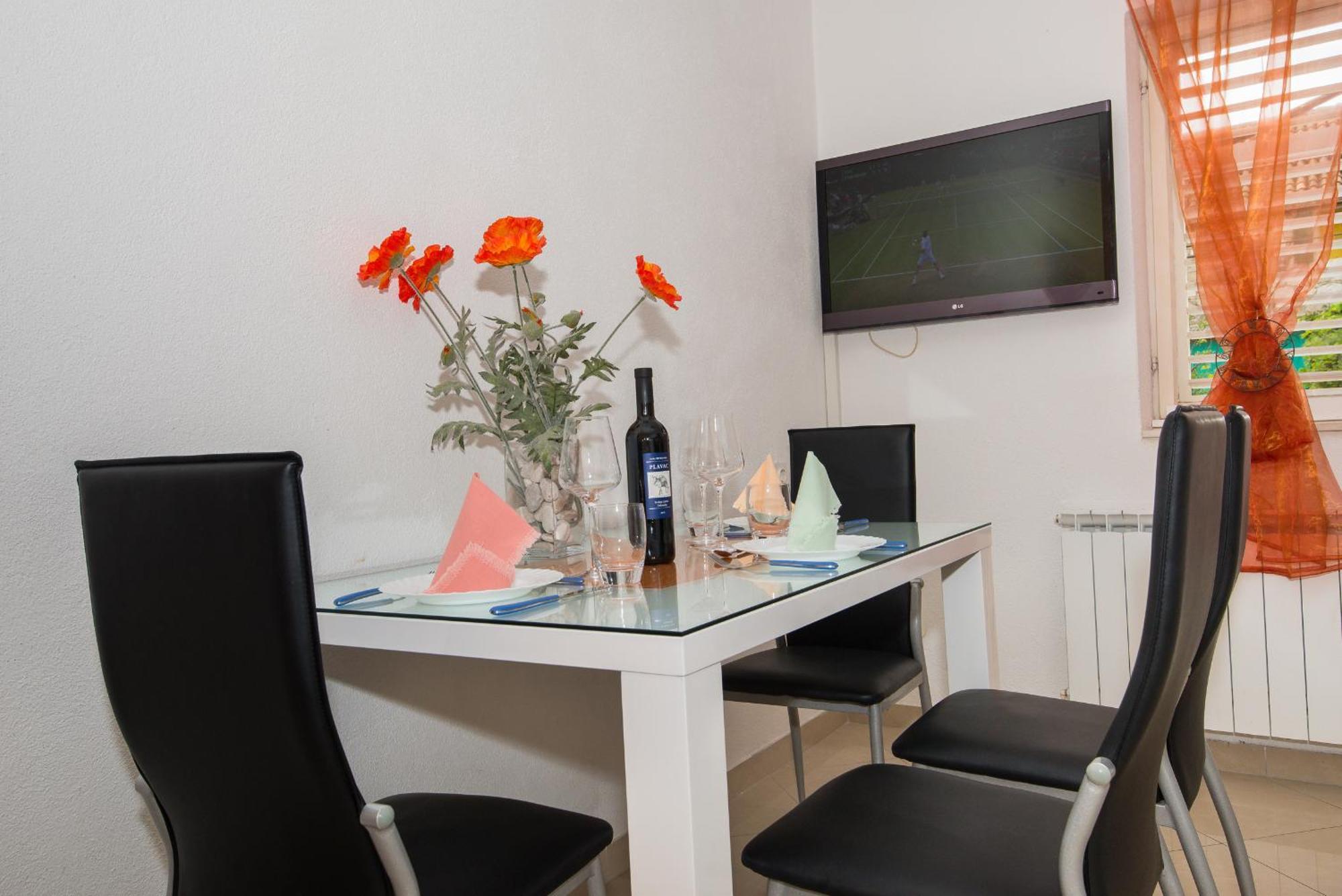 Apartments Marieta Makarska Habitación foto