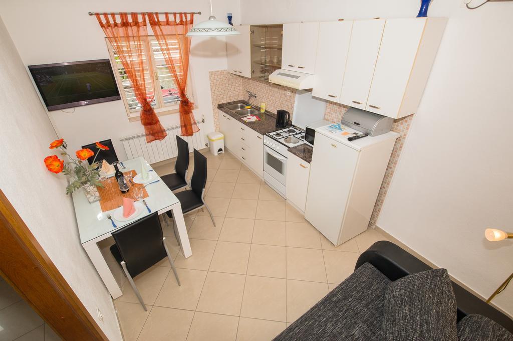 Apartments Marieta Makarska Exterior foto