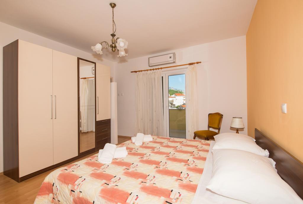 Apartments Marieta Makarska Habitación foto